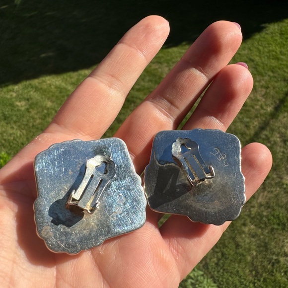 Vintage 925 Sterling Silver very large Puffy Square 2 tone clip on Earrings - Picture 8 of 10